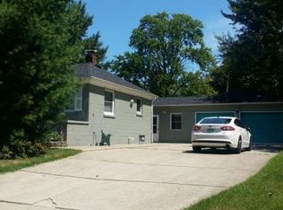 9060 Floral St, Livonia, MI