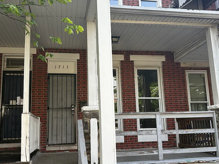 1711 Ashburton St — Photo 23
