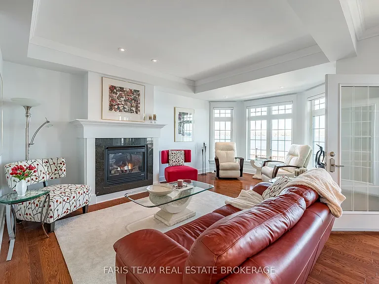 155 William St #12 — Photo 12