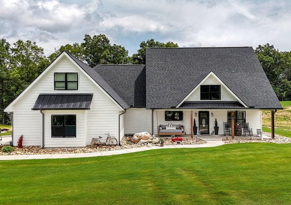 1st image of 385 Owens Gin Rd NE