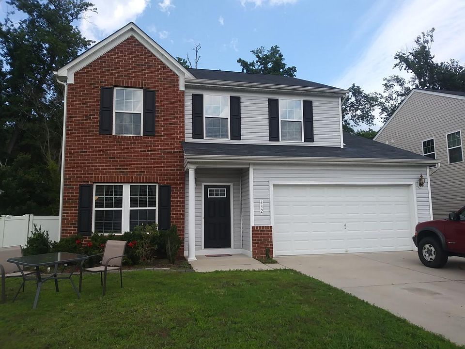1st image of 632 Leonard Ln