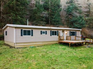 68711 Dixie Rd, North Bend, OR 97459