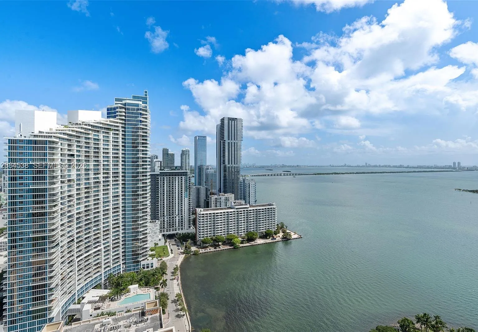 Quantum On The Bay Condo — Photo 4