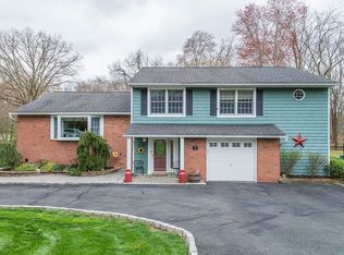 33 Schuyler St, Parsippany, NJ 07054