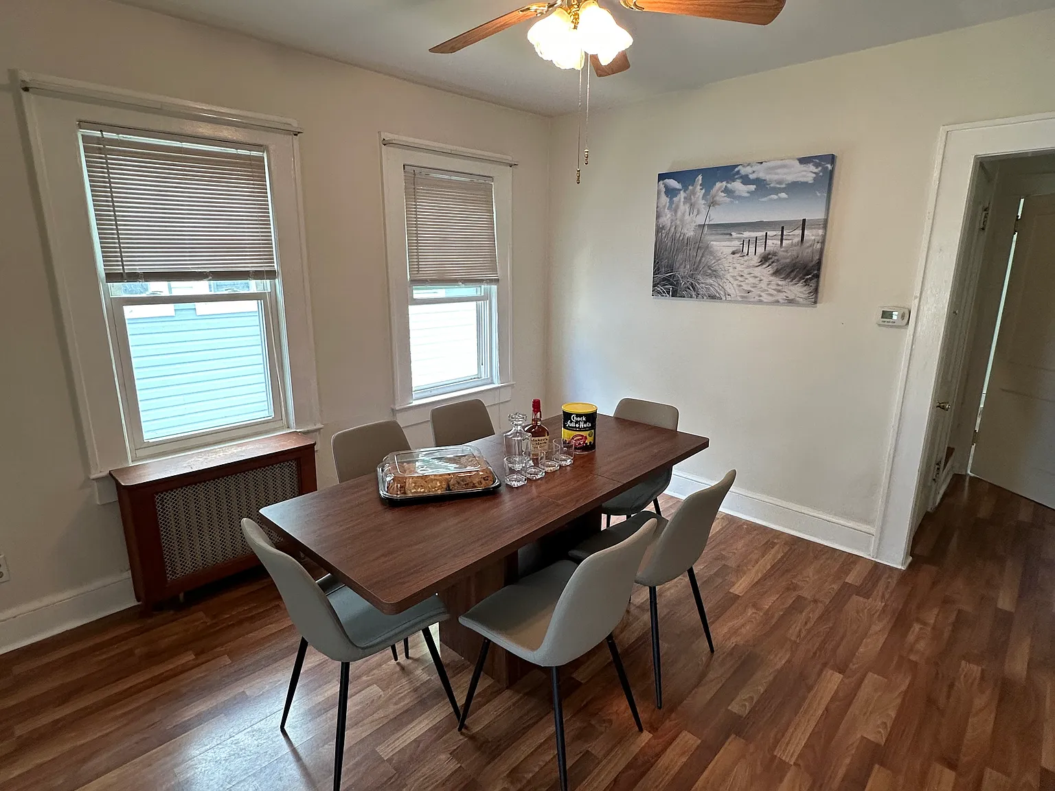 4 bed, 1700 sqft, $5,500 — Photo 3