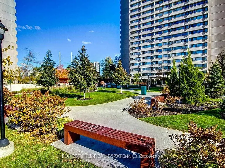 715 Don Mills Rd #1002 — Photo 36