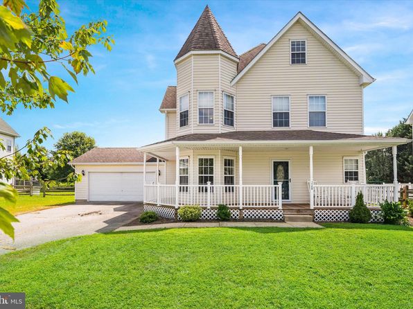 228 Ariel Ave