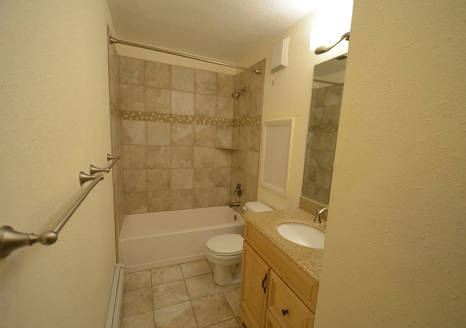 Updated Apartment! Parking for 2 Cars! HEAT Included! — Photo 2