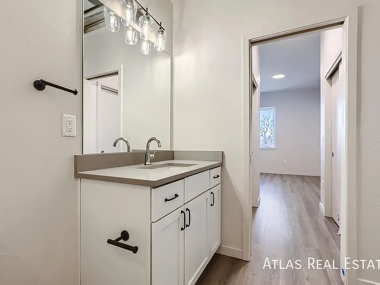 3830 N Olive St #301 — Photo 16