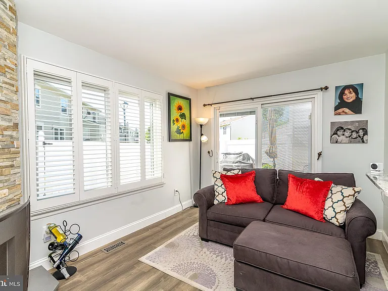251 Fir Tree Ct — Photo 19