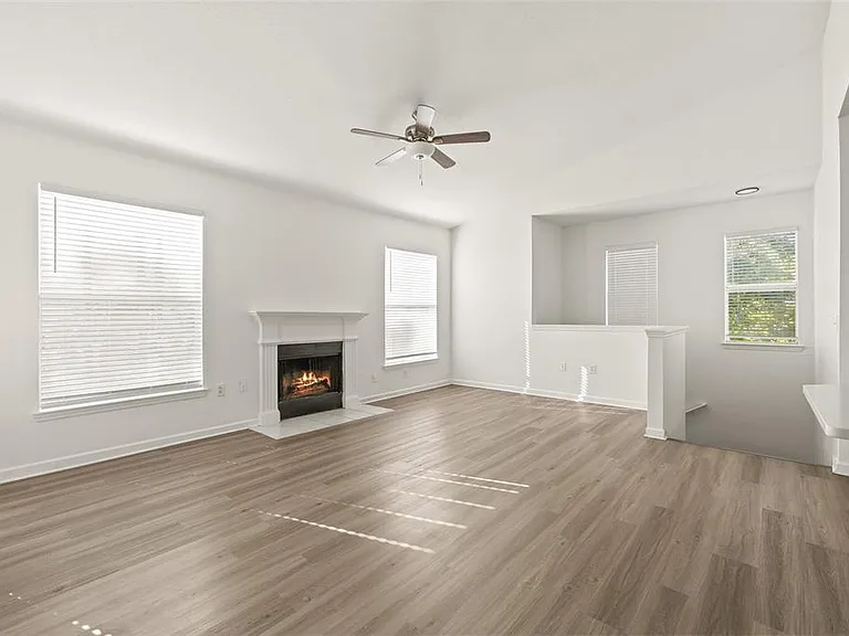 18006 Villa Creek Dr — Photo 21