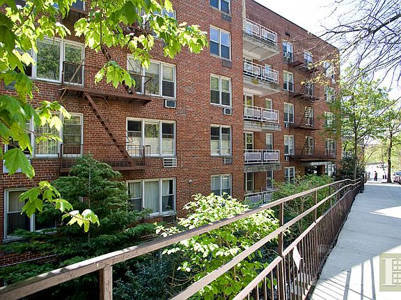 5th image of 2750 Johnson Ave APT 4H