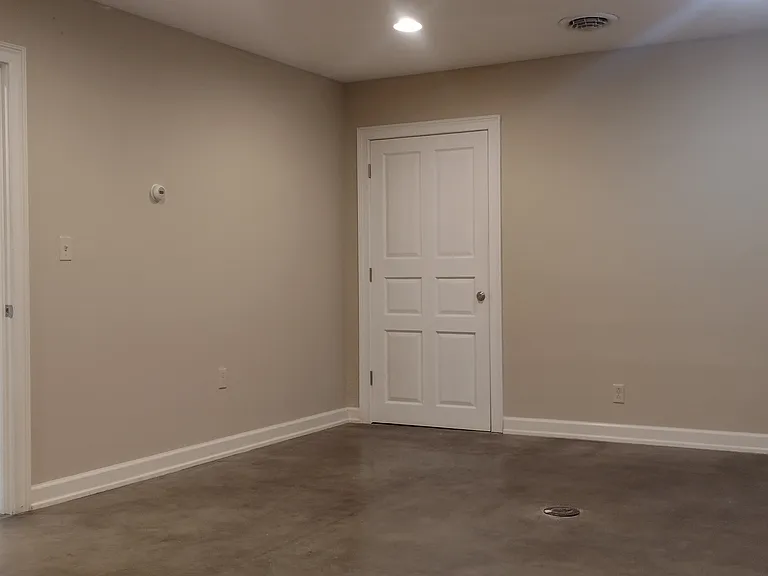 439 Crawford Aly #1 — Photo 6
