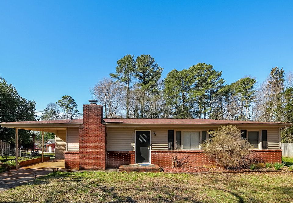 1st image of 5585 Greenwood Way