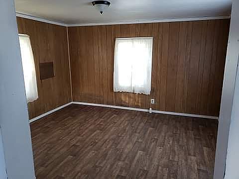 4th image of 311 Central St