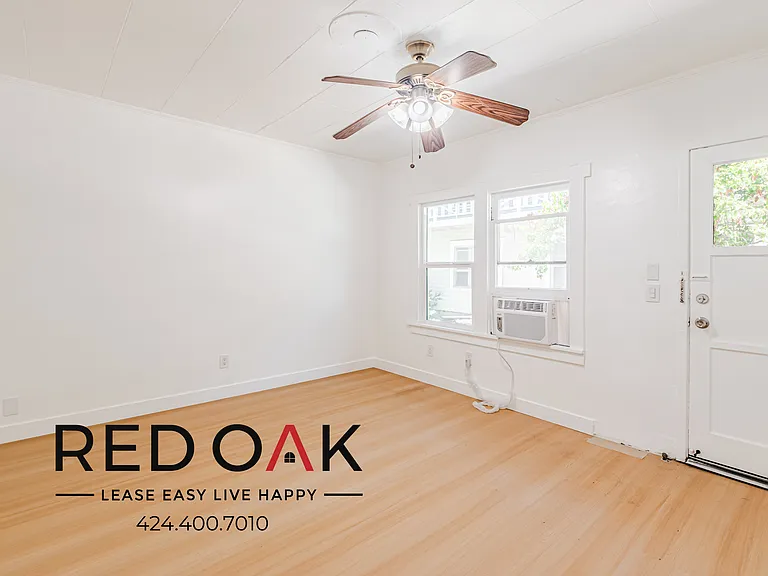 1559 N Hill Ave #7 — Photo 6