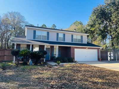 5 N Lakeview Dr, Ocean Springs, MS, 39564
