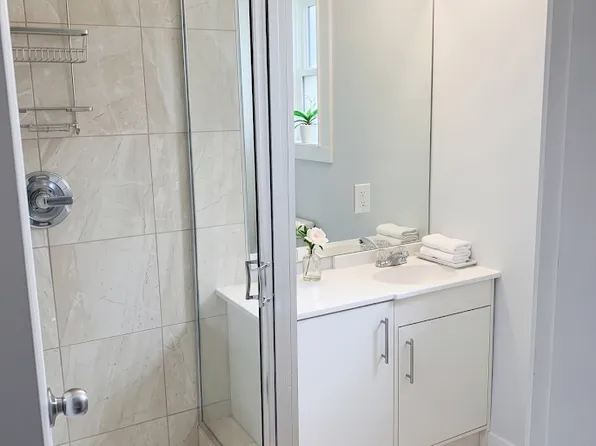 14114 113a Ave #8, Surrey, BC V3R 2K5