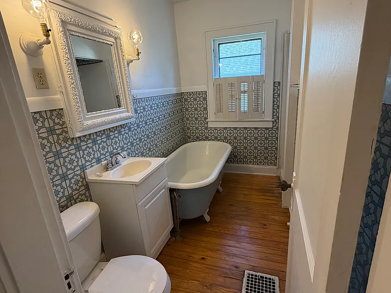 2757 Indianola Ave — Photo 9