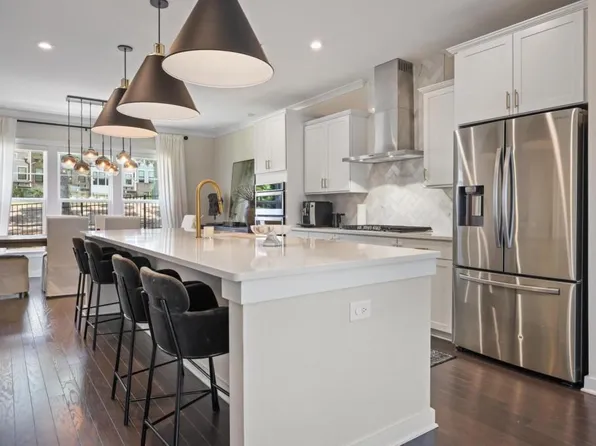 1008 Burnside Ln NW, Atlanta, GA 30318