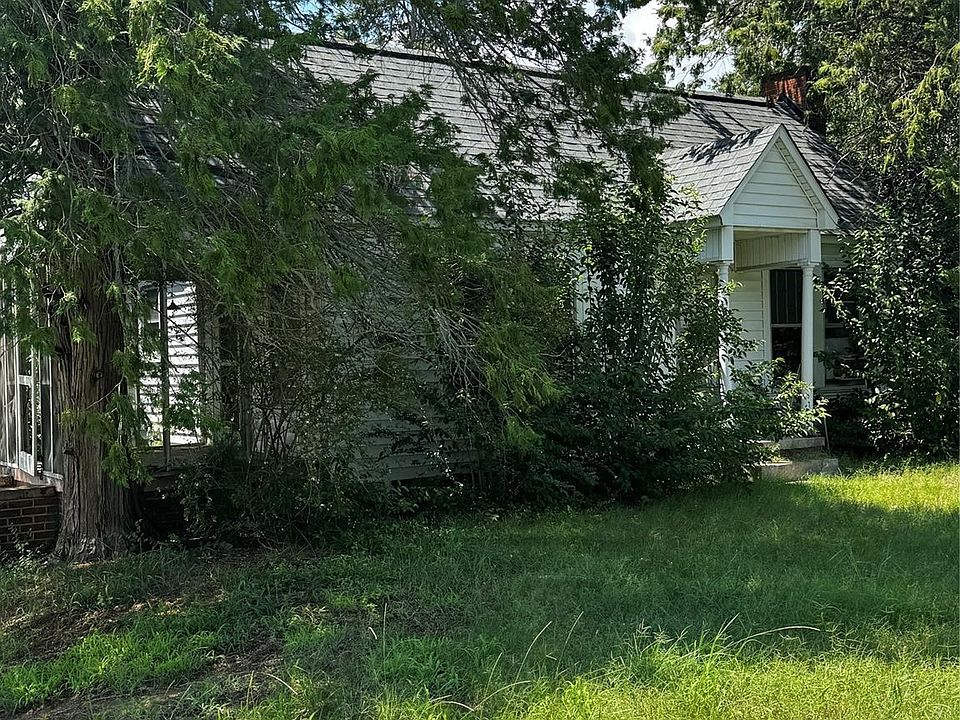 1st image of 2811 N Main St