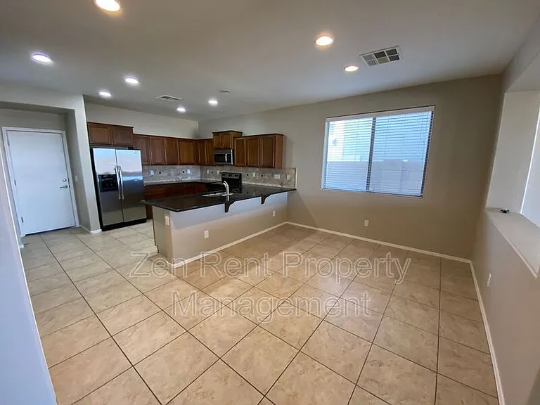 36971 W Oliveto Ave — Photo 10