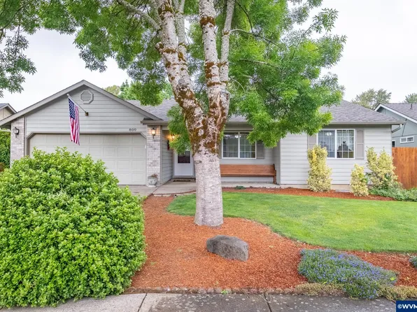 800 SE Juniper Ave, Dallas, OR 97338