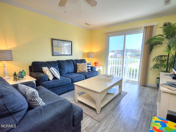 2nd image of 105 SE 58th Street Apt 7103