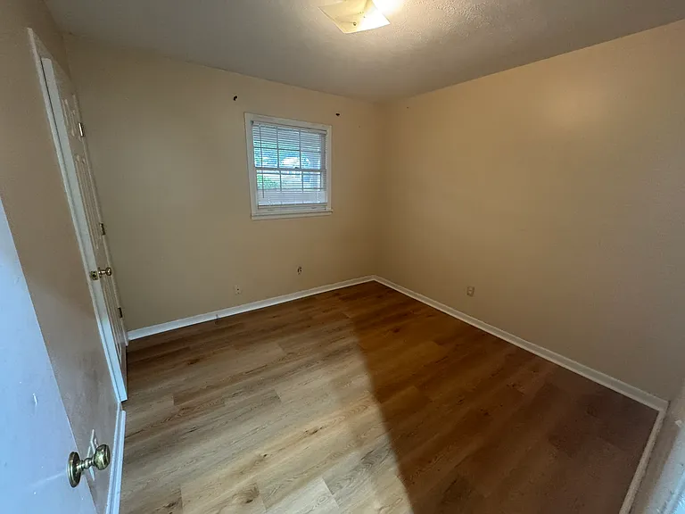 288 Fuqua Ave — Photo 4