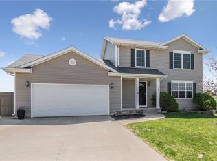 100 SE Pleasant View Dr, Waukee, IA 50263