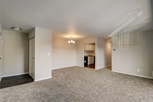 Hillsdale Manor Apartments Photo 1