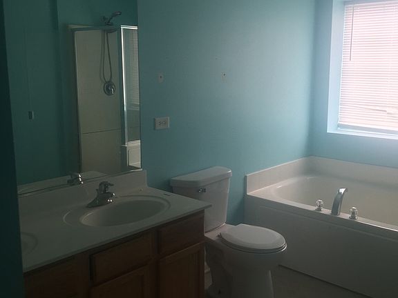 3rd image of 1326 Walker Dr