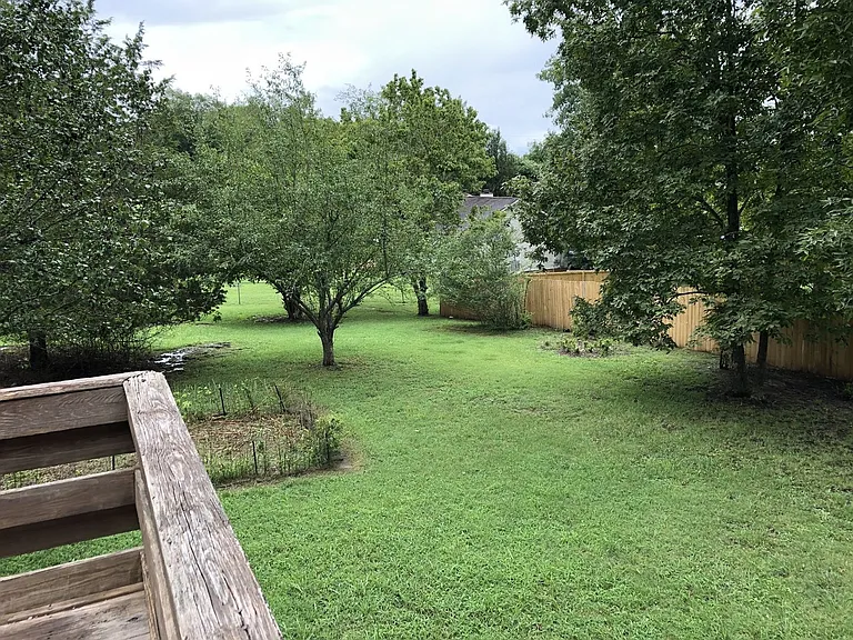 314 Castlewood Dr — Photo 19