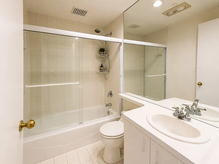 10 Rogers St #407A — Photo 24