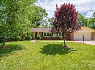 227 Country Club Cir, Shelby, NC 28150