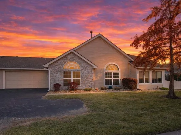 6115 NE Kensington Dr, Lees Summit, MO 64064