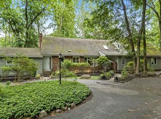 3 Old Phillips Hill Rd, New City, NY 10956