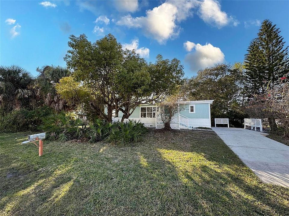 1st image of 14827 Dolphin Dr