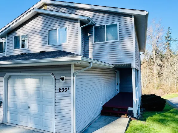 233 Bower Ln #B, Camano Island, WA 98282