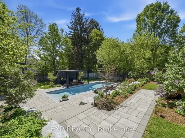 16 Barker St, Prince Edward County, ON K0K 2T0