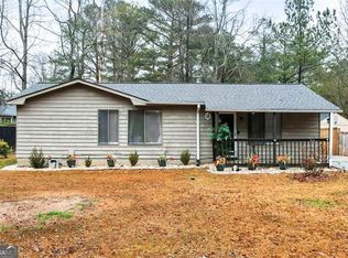 9328 Wood Knoll Ln, Jonesboro, GA 30238