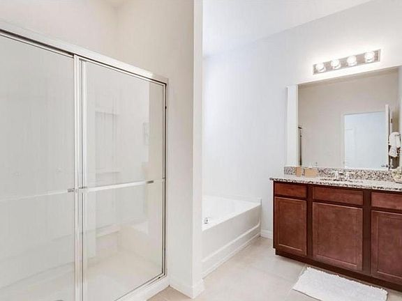 4th image of 5280 Oakbourne Ave