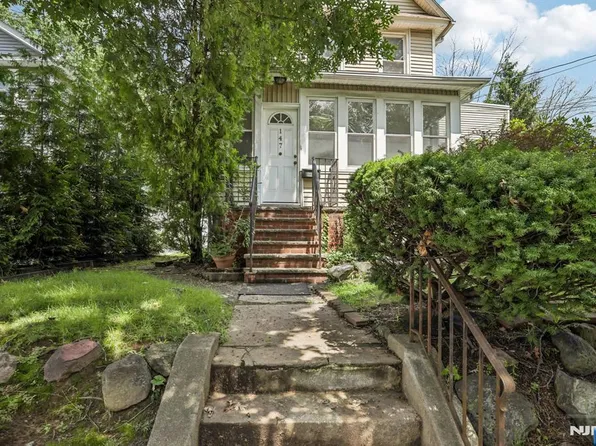 147 Phelps Ave, Englewood, NJ 07631
