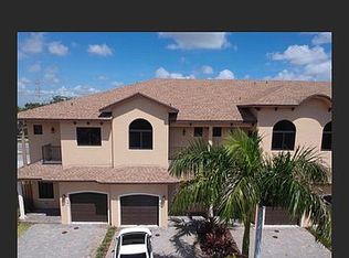 9271 NW 16th St, Pembroke Pines, FL 33024