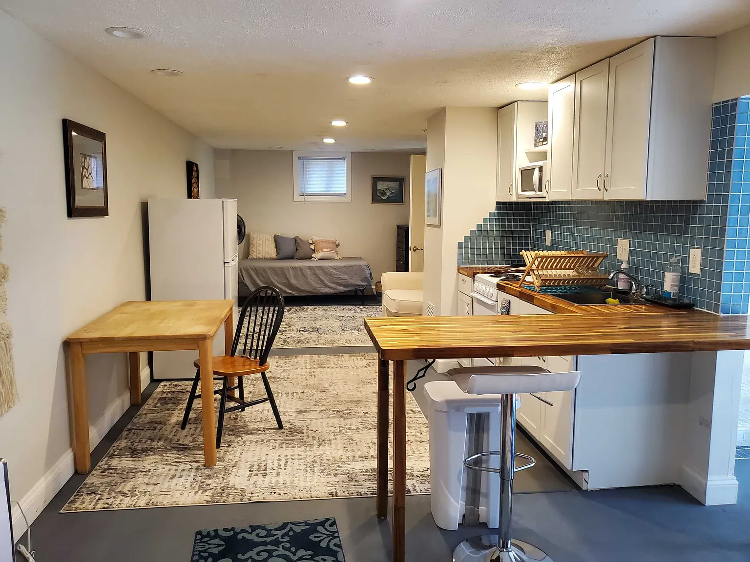 1 bed, 800 sqft, $1,900 — Photo 3
