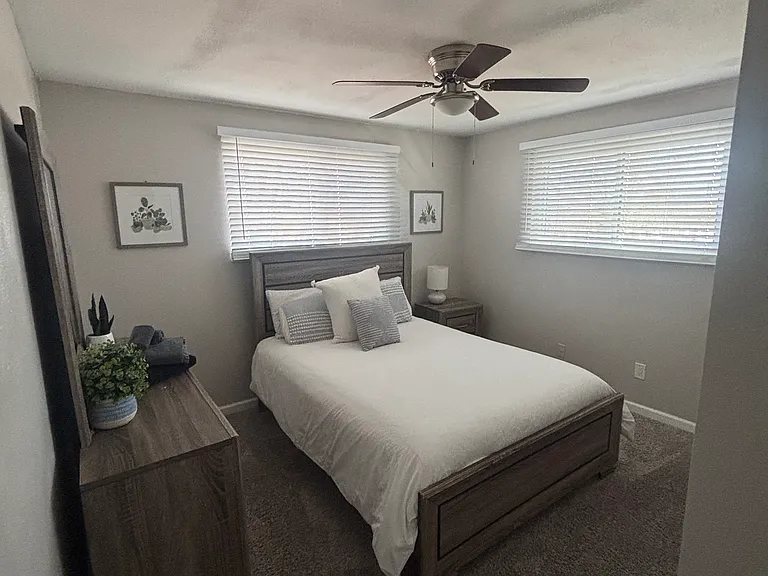 2262 Pear St — Photo 8