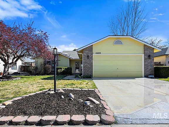 2nd image of 4488 N Crimson Pl