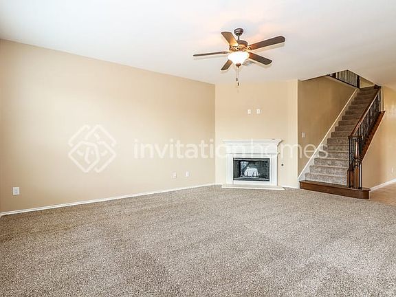 3rd image of 808 Tee Dr