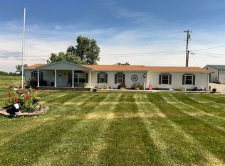 8221 Stonelick Rd, Maysville, KY 41056