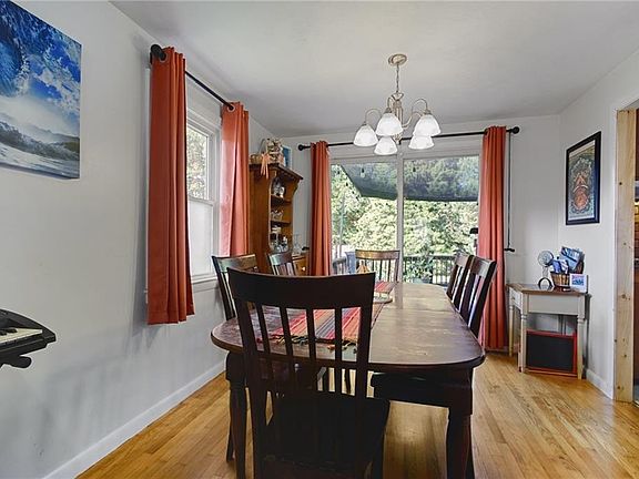5th image of 24 Parkside Way